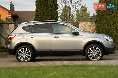 Позашляховик / Кросовер Nissan Qashqai 2011 в 
