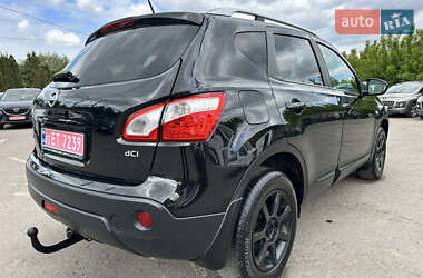 Внедорожник / Кроссовер Nissan Qashqai 2013 в 