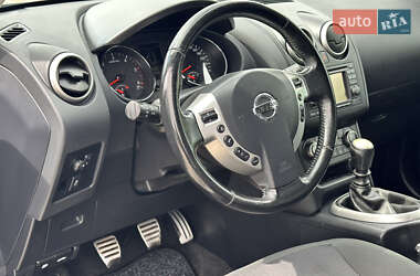 Внедорожник / Кроссовер Nissan Qashqai 2013 в 