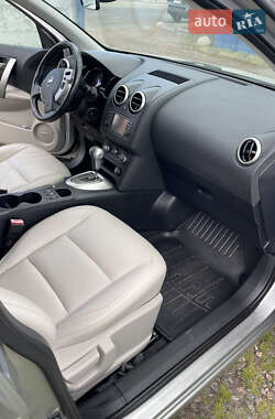 Внедорожник / Кроссовер Nissan Qashqai 2012 в 