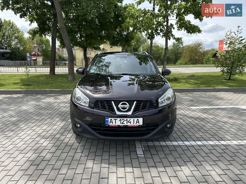 Внедорожник / Кроссовер Nissan Qashqai 2010 в 