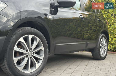 Внедорожник / Кроссовер Nissan Qashqai 2011 в 