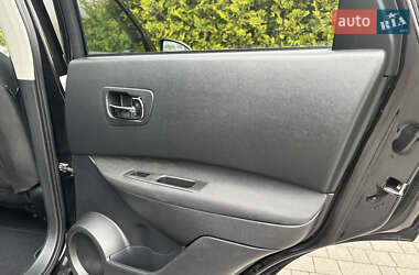 Внедорожник / Кроссовер Nissan Qashqai 2011 в 
