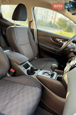 Внедорожник / Кроссовер Nissan Qashqai 2014 в 