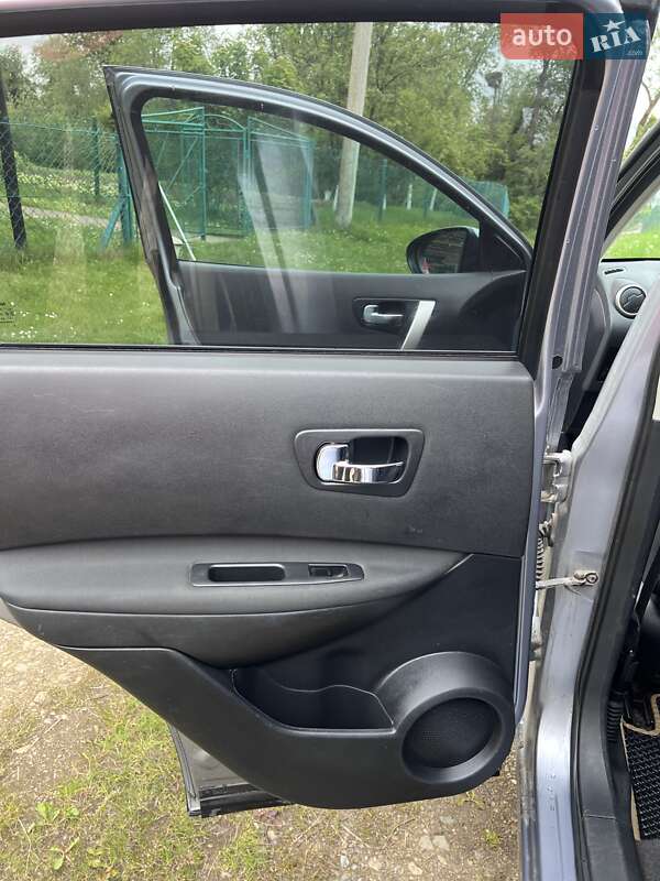 Внедорожник / Кроссовер Nissan Qashqai 2012 в Бориславе