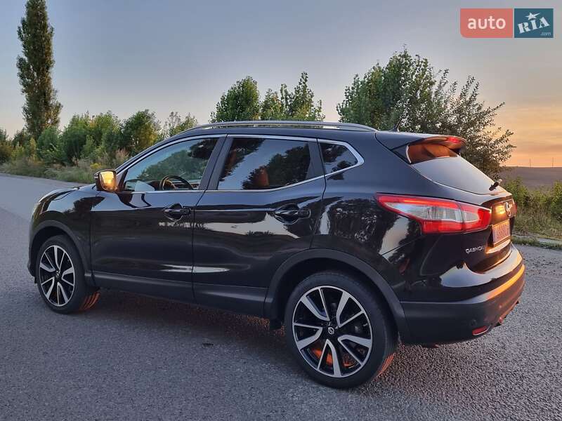 Внедорожник / Кроссовер Nissan Qashqai 2014 в Ровно
