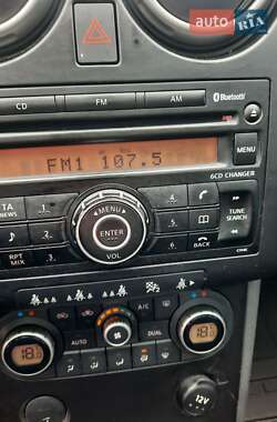 Позашляховик / Кросовер Nissan Qashqai 2007 в 