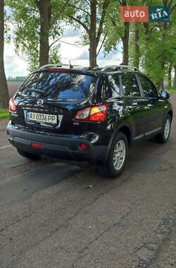 Внедорожник / Кроссовер Nissan Qashqai 2012 в 