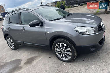 Позашляховик / Кросовер Nissan Qashqai 2013 в 