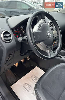 Позашляховик / Кросовер Nissan Qashqai 2013 в 