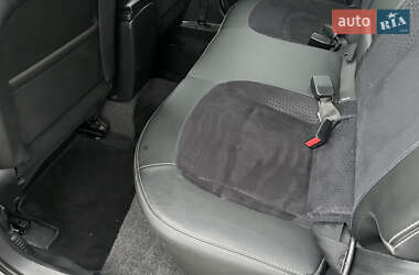 Позашляховик / Кросовер Nissan Qashqai 2013 в 
