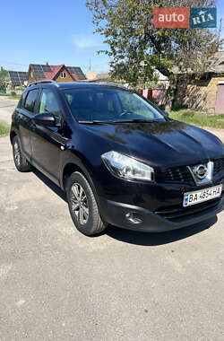 Внедорожник / Кроссовер Nissan Qashqai 2010 в Знаменке