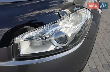 Внедорожник / Кроссовер Nissan Qashqai 2012 в 