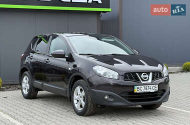 Позашляховик / Кросовер Nissan Qashqai 2011 в 