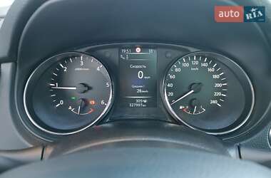 Внедорожник / Кроссовер Nissan Qashqai 2014 в 