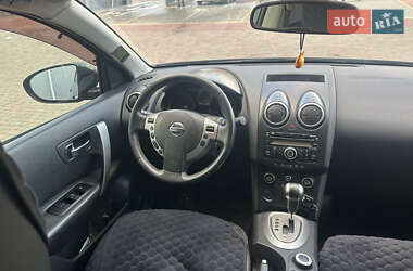 Внедорожник / Кроссовер Nissan Qashqai 2009 в 