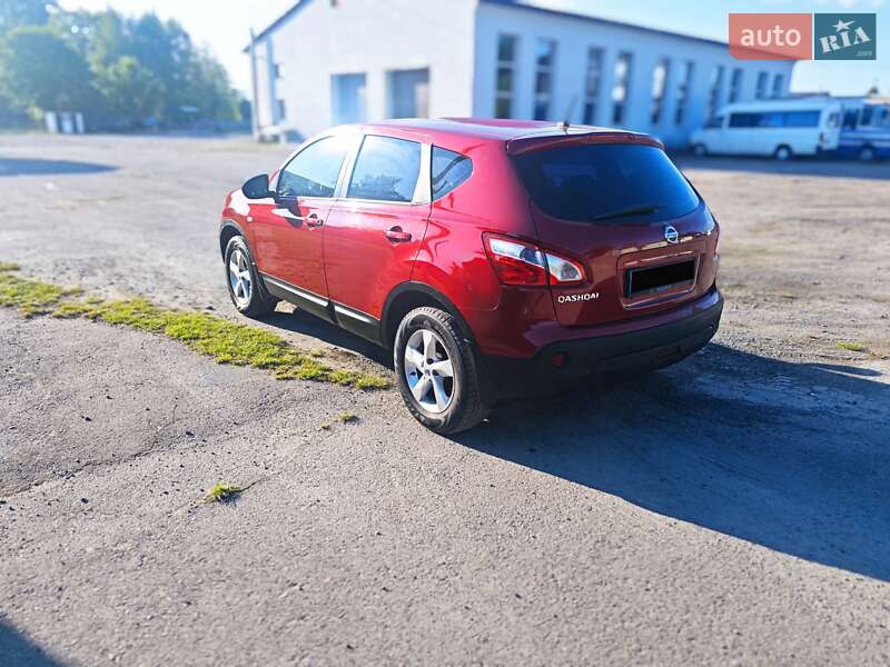 Внедорожник / Кроссовер Nissan Qashqai 2013 в Рокитном
