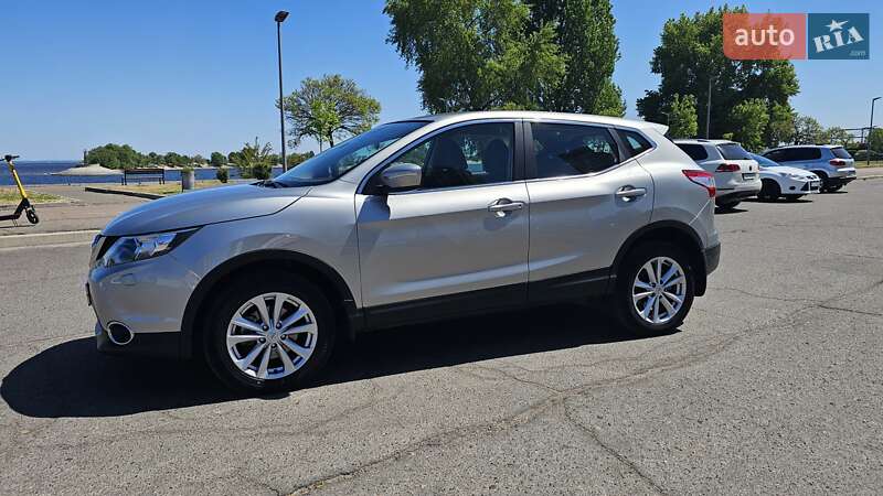 Позашляховик / Кросовер Nissan Qashqai 2014 в Черкасах фото 6 Позашляховик / Кросовер Nissan Qashqai 2014 в Черкасах