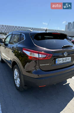 Позашляховик / Кросовер Nissan Qashqai 2014 в 