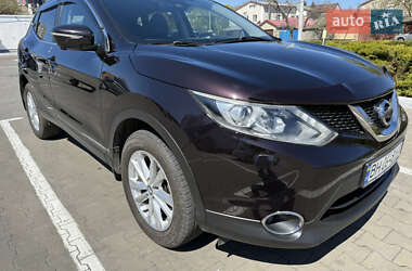 Позашляховик / Кросовер Nissan Qashqai 2014 в 