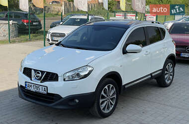 Внедорожник / Кроссовер Nissan Qashqai 2012 в 