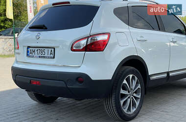 Внедорожник / Кроссовер Nissan Qashqai 2012 в 