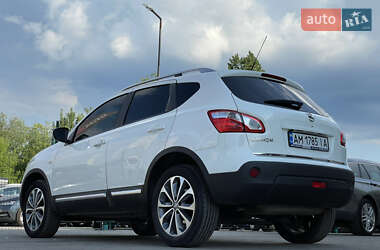 Внедорожник / Кроссовер Nissan Qashqai 2012 в 