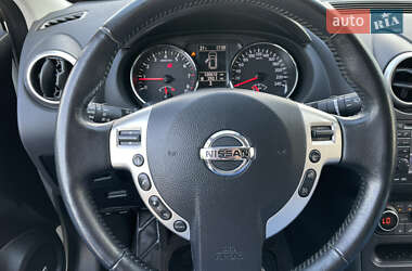 Внедорожник / Кроссовер Nissan Qashqai 2012 в 