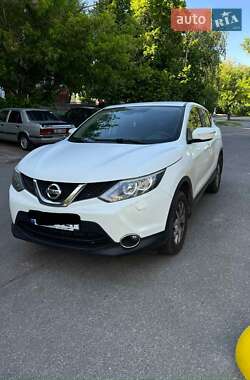 Внедорожник / Кроссовер Nissan Qashqai 2014 в Чернигове