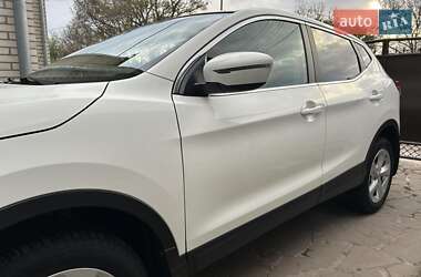 Позашляховик / Кросовер Nissan Qashqai 2018 в 