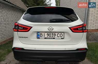 Позашляховик / Кросовер Nissan Qashqai 2018 в 