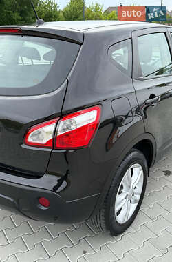 Внедорожник / Кроссовер Nissan Qashqai 2011 в 
