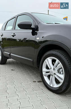 Внедорожник / Кроссовер Nissan Qashqai 2011 в 