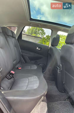 Внедорожник / Кроссовер Nissan Qashqai 2012 в 