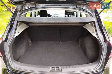 Внедорожник / Кроссовер Nissan Qashqai 2012 в 