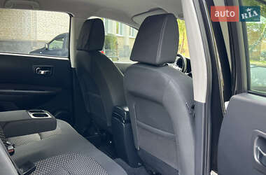 Внедорожник / Кроссовер Nissan Qashqai 2010 в 