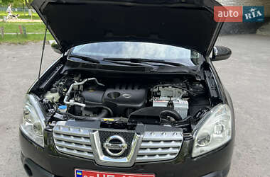 Внедорожник / Кроссовер Nissan Qashqai 2010 в 