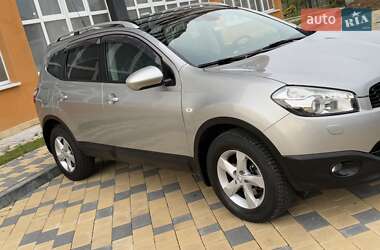 Позашляховик / Кросовер Nissan Qashqai 2011 в 