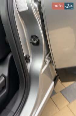 Позашляховик / Кросовер Nissan Qashqai 2011 в 
