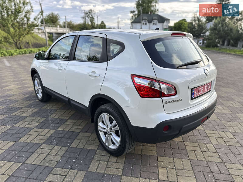 Позашляховик / Кросовер Nissan Qashqai 2013 в Самборі