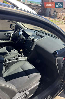 Внедорожник / Кроссовер Nissan Qashqai 2011 в 
