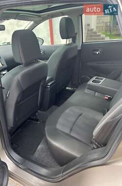 Внедорожник / Кроссовер Nissan Qashqai 2012 в 