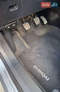 Внедорожник / Кроссовер Nissan Qashqai 2012 в 