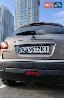 Внедорожник / Кроссовер Nissan Qashqai 2013 в 