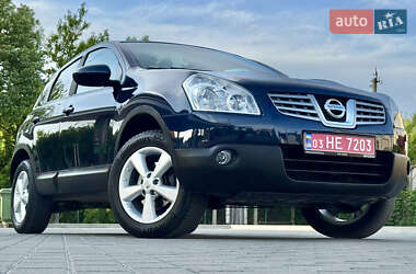 Позашляховик / Кросовер Nissan Qashqai 2010 в 