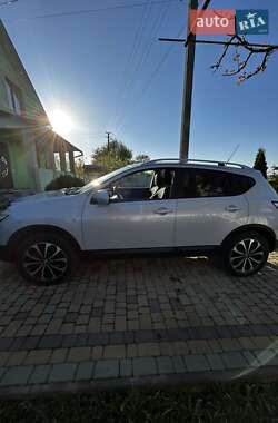 Внедорожник / Кроссовер Nissan Qashqai 2011 в Ивано-Франковске