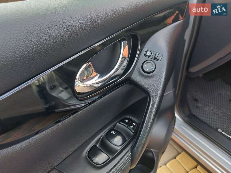 Позашляховик / Кросовер Nissan Qashqai 2014 в Мукачевому