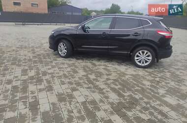 Внедорожник / Кроссовер Nissan Qashqai 2014 в 