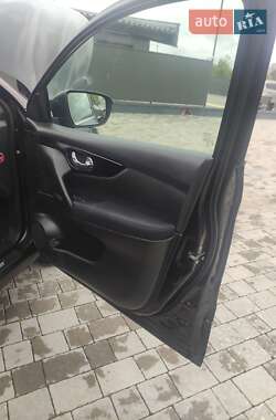 Внедорожник / Кроссовер Nissan Qashqai 2014 в 
