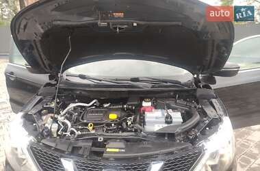Внедорожник / Кроссовер Nissan Qashqai 2014 в 